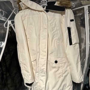 Women’s Vince Camuto Winter Coat - Large - like New Condition